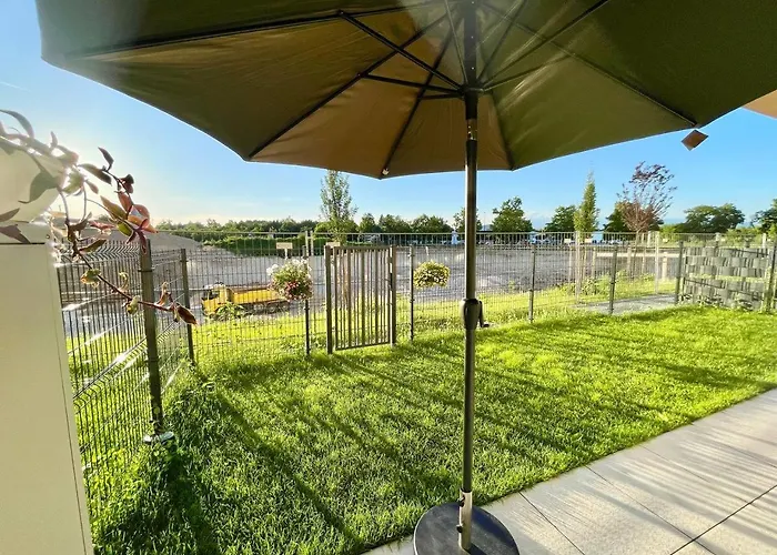 Modern Apartment With Garden Free Parking